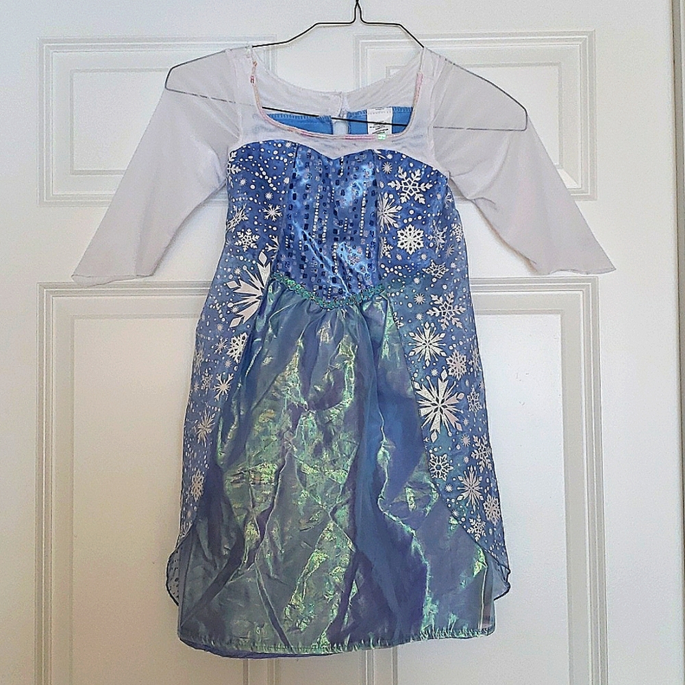SOLD Disney Frozen ‘Northern Lights’ Musical Light-Up Elsa Princess Dress